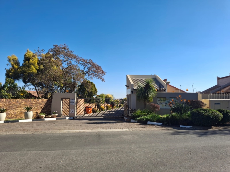 2 Bedroom Property for Sale in Eden Glen Gauteng