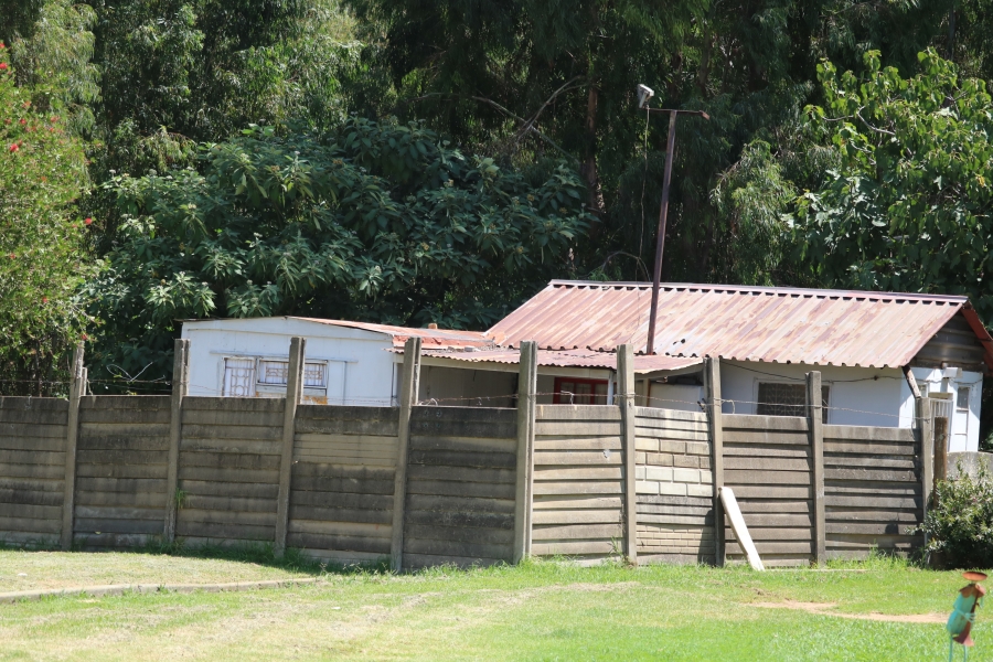 6 Bedroom Property for Sale in Zesfontein A H Gauteng