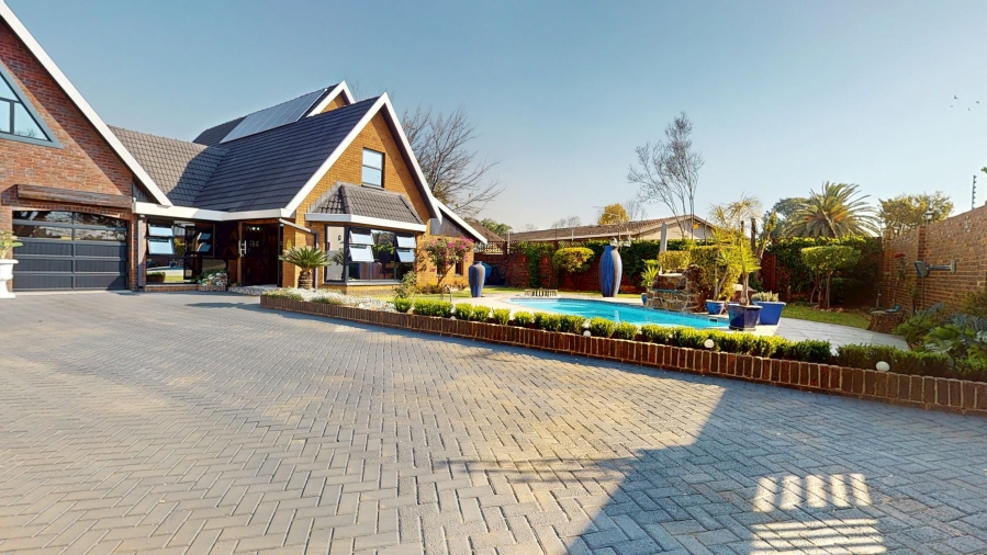 4 Bedroom Property for Sale in Beyers Park Gauteng