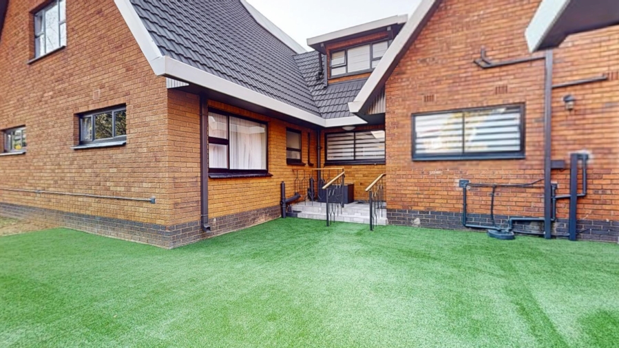 4 Bedroom Property for Sale in Beyers Park Gauteng