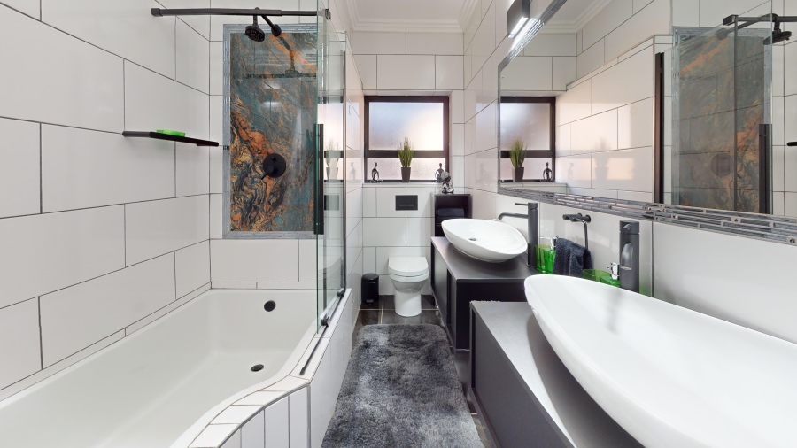 4 Bedroom Property for Sale in Beyers Park Gauteng