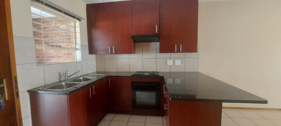 2 Bedroom Property for Sale in Terenure Gauteng