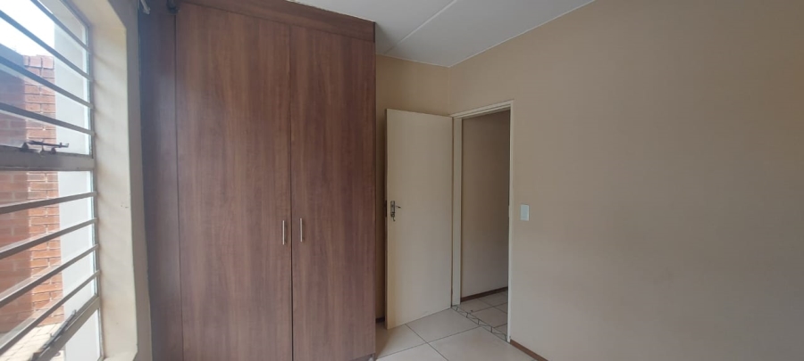 2 Bedroom Property for Sale in Terenure Gauteng