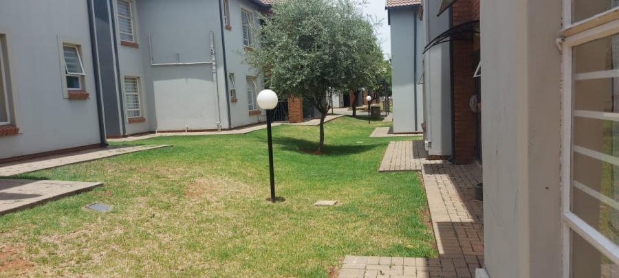 2 Bedroom Property for Sale in Terenure Gauteng