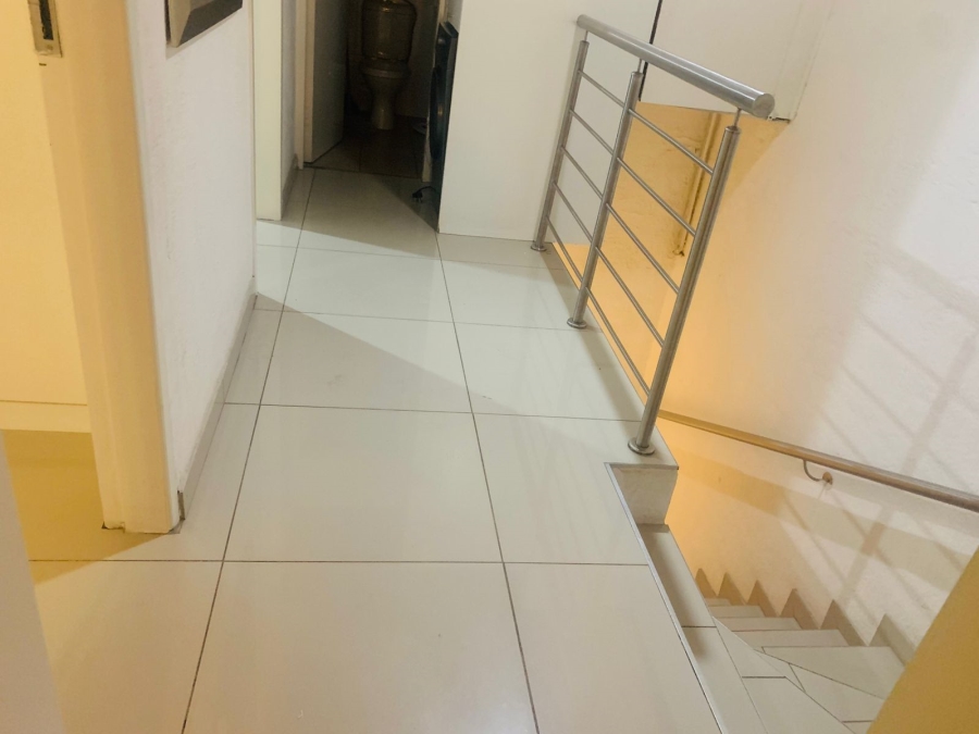 To Let 3 Bedroom Property for Rent in Windsor East Gauteng