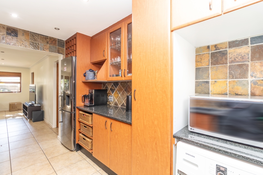 2 Bedroom Property for Sale in Paulshof Gauteng