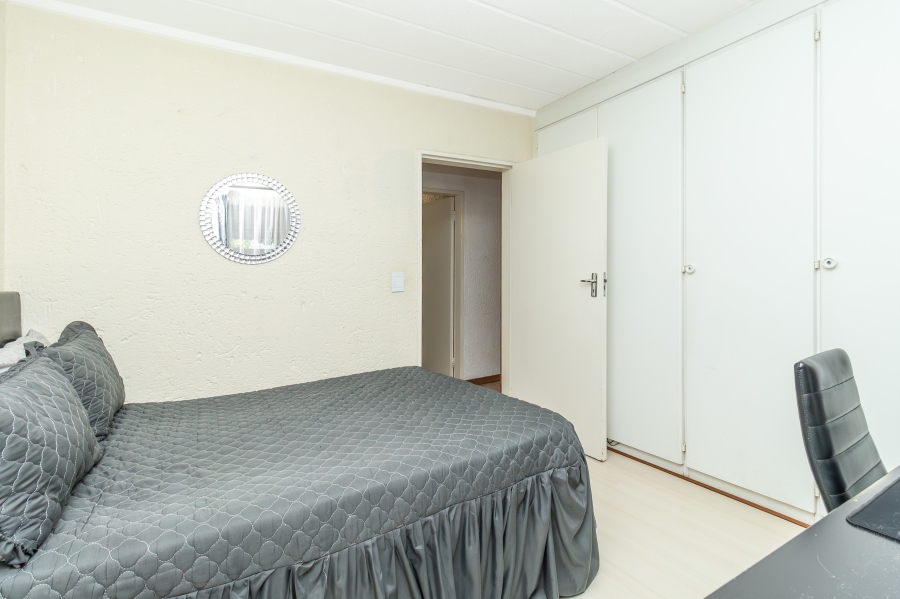 2 Bedroom Property for Sale in Paulshof Gauteng
