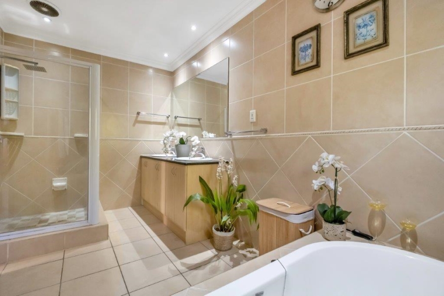 4 Bedroom Property for Sale in Bryanston Gauteng