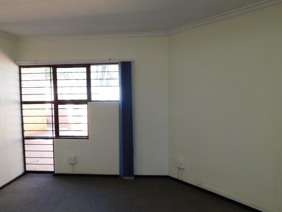 To Let commercial Property for Rent in Ferndale Gauteng
