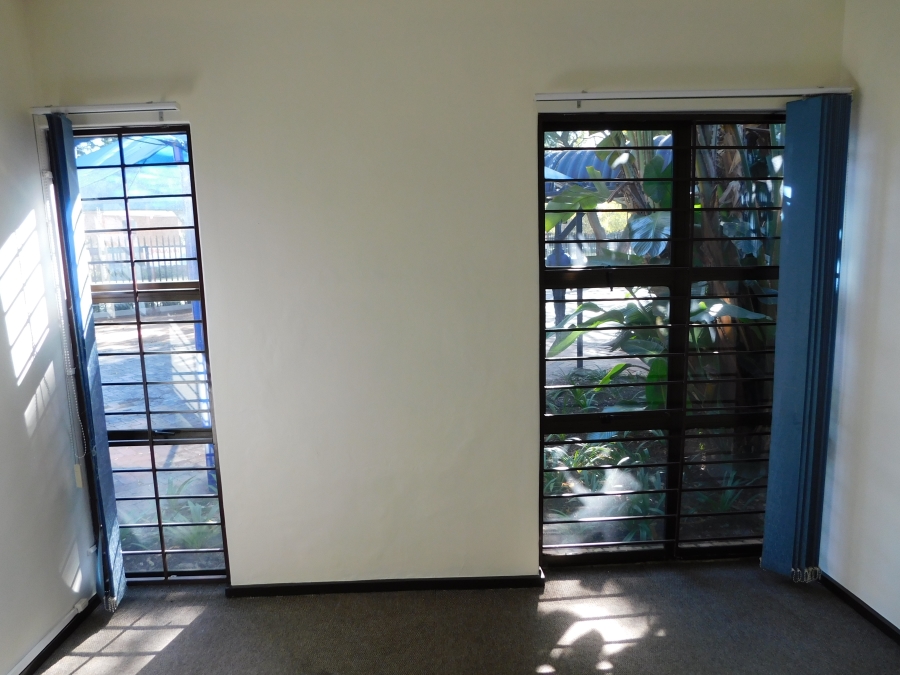 To Let commercial Property for Rent in Ferndale Gauteng