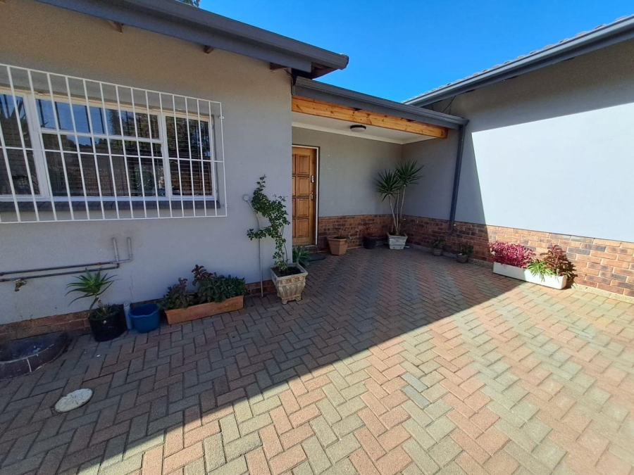 Commercial Property for Sale in Northcliff Gauteng