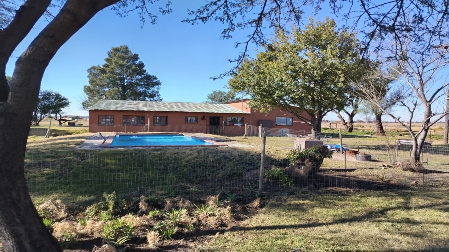 Commercial Property for Sale in Vaalfontein Gauteng