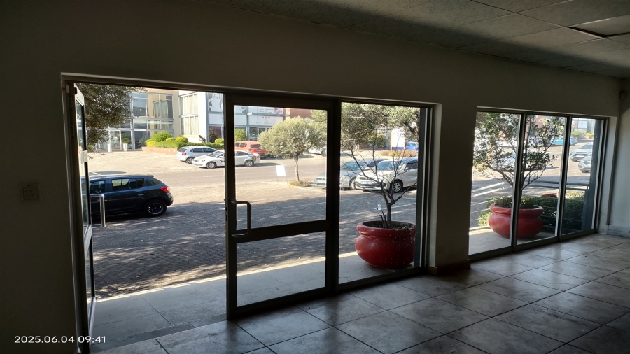 To Let commercial Property for Rent in North Riding Gauteng