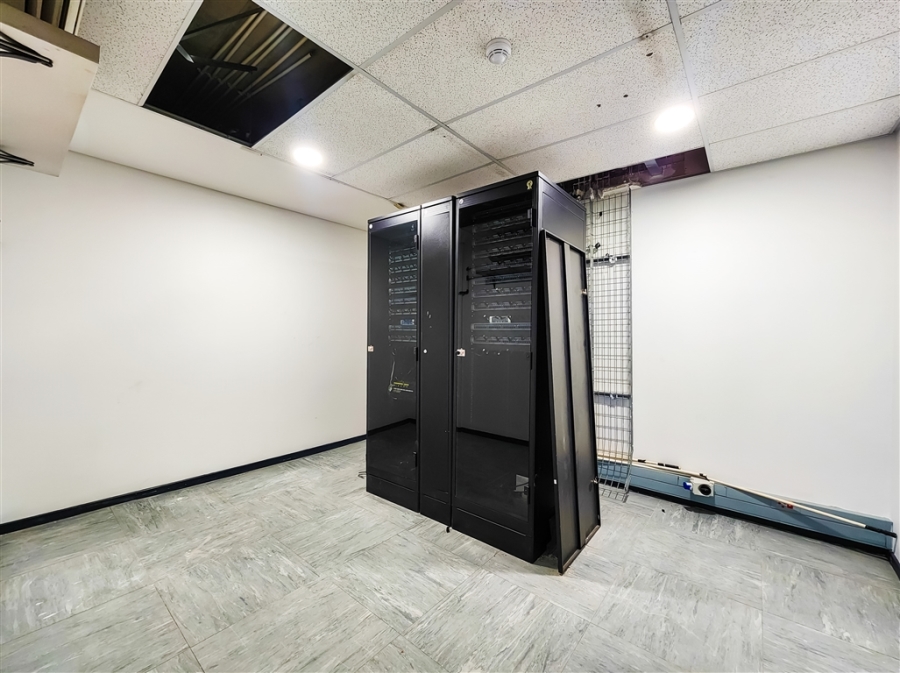 To Let commercial Property for Rent in Constantia Kloof Gauteng