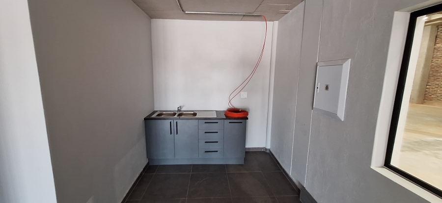 To Let commercial Property for Rent in Nooitgedacht Gauteng