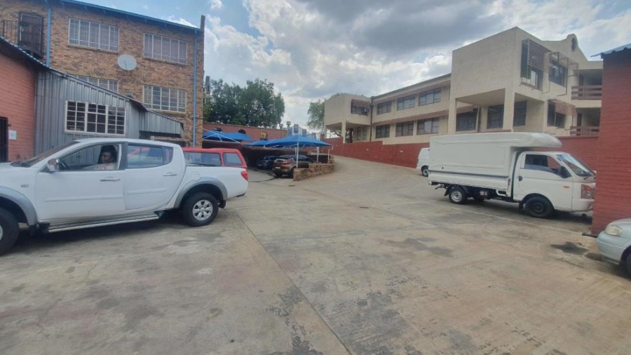 To Let commercial Property for Rent in Booysens Gauteng