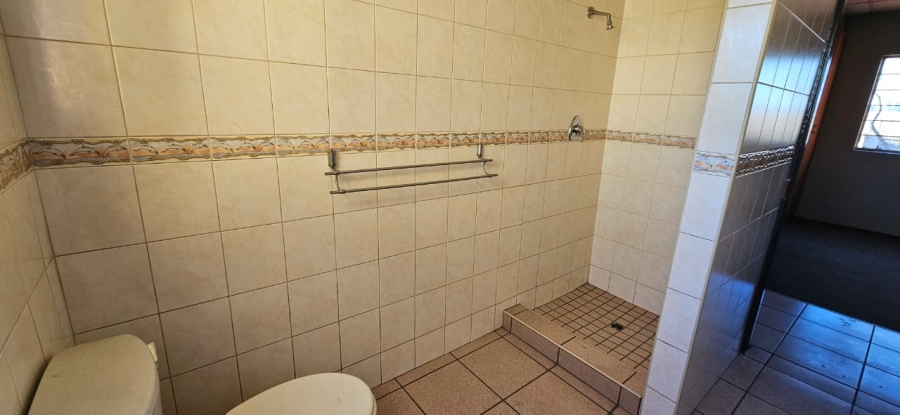 To Let commercial Property for Rent in Parkrand Gauteng
