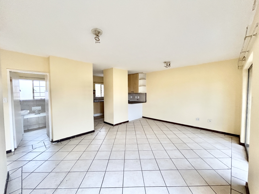 To Let 2 Bedroom Property for Rent in Eco Park Gauteng