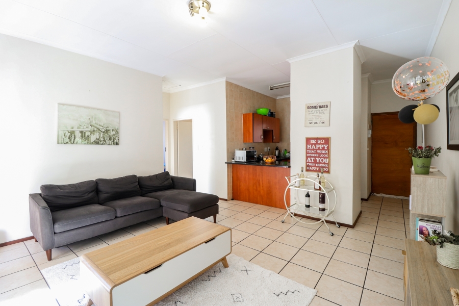 2 Bedroom Property for Sale in Lonehill Gauteng
