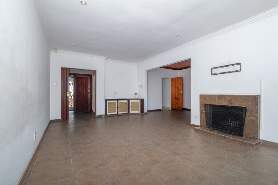 5 Bedroom Property for Sale in Robin Hills Gauteng