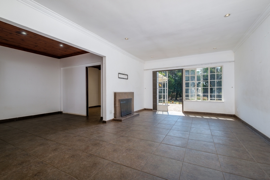 5 Bedroom Property for Sale in Robin Hills Gauteng