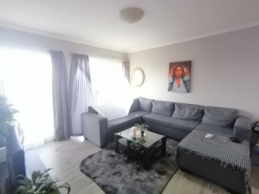 2 Bedroom Property for Sale in Amorosa Gauteng