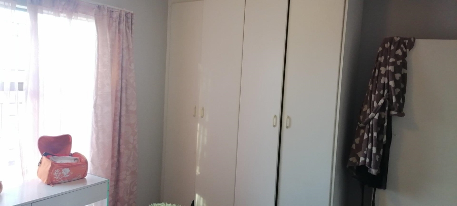 2 Bedroom Property for Sale in Amorosa Gauteng