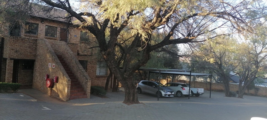2 Bedroom Property for Sale in Amorosa Gauteng
