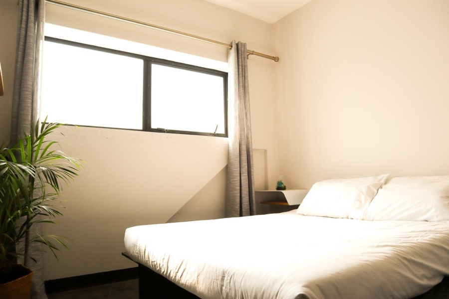 To Let 1 Bedroom Property for Rent in Johannesburg Central Gauteng