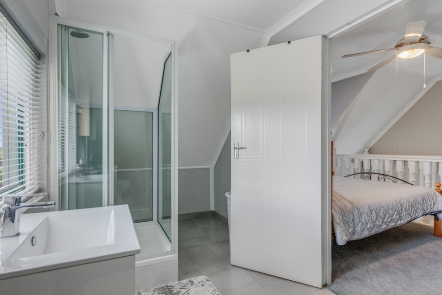 5 Bedroom Property for Sale in Vaalview Gauteng