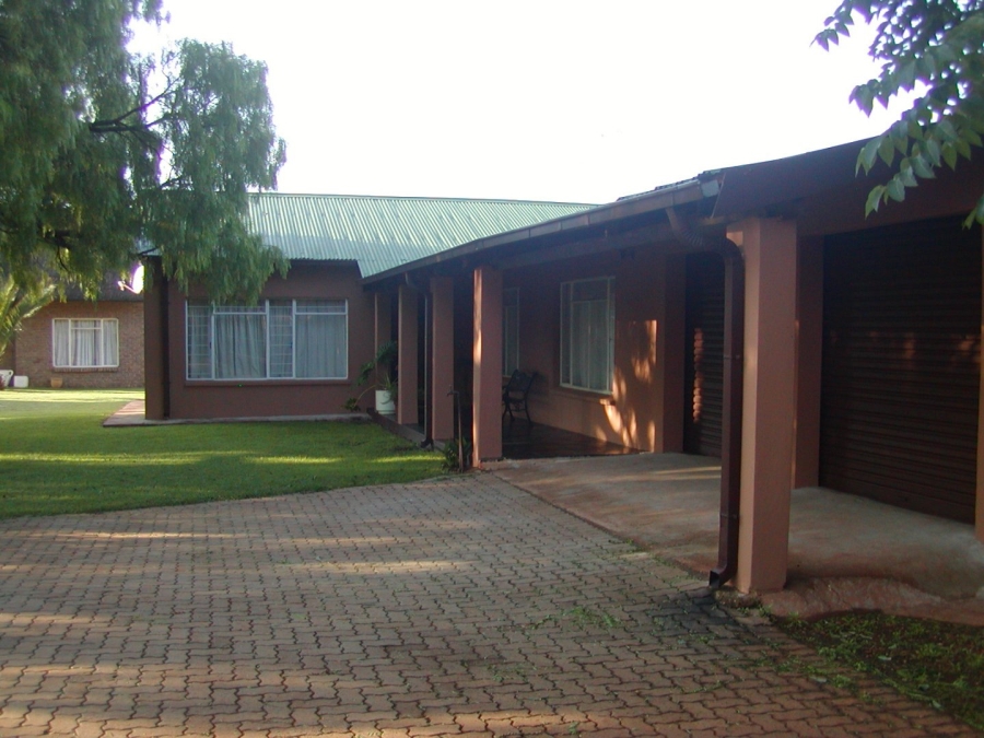 4 Bedroom Property for Sale in Randfontein Rural Gauteng