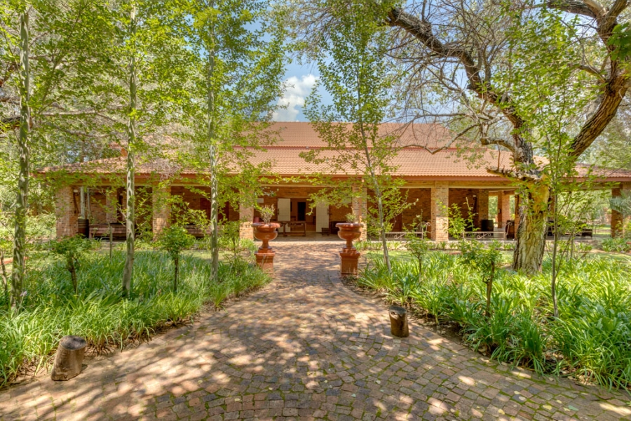 16 Bedroom Property for Sale in Windsor On Vaal Gauteng
