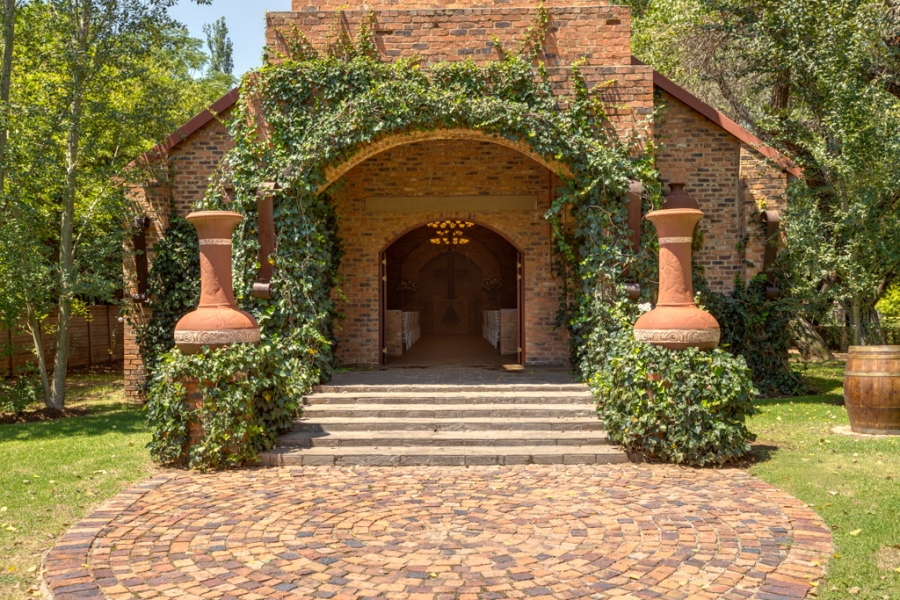 16 Bedroom Property for Sale in Windsor On Vaal Gauteng