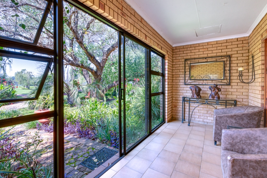 16 Bedroom Property for Sale in Windsor On Vaal Gauteng