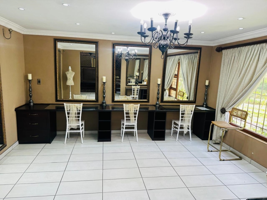 16 Bedroom Property for Sale in Windsor On Vaal Gauteng