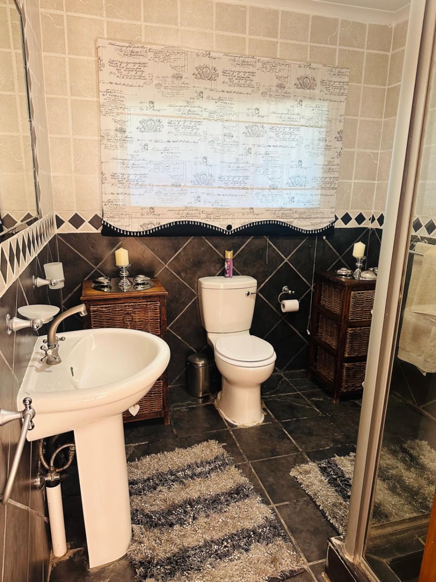 16 Bedroom Property for Sale in Windsor On Vaal Gauteng