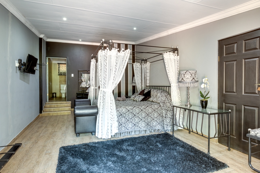 16 Bedroom Property for Sale in Windsor On Vaal Gauteng