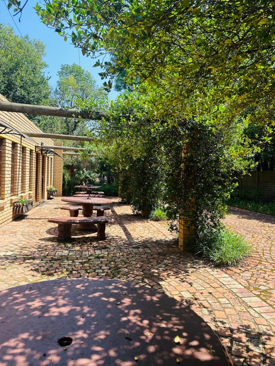 16 Bedroom Property for Sale in Windsor On Vaal Gauteng