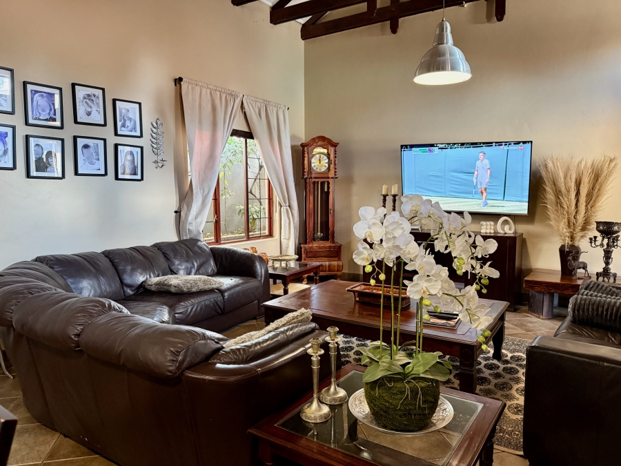 5 Bedroom Property for Sale in Leeuwenhof Estate Gauteng