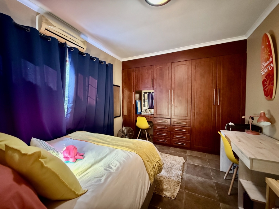 5 Bedroom Property for Sale in Leeuwenhof Estate Gauteng
