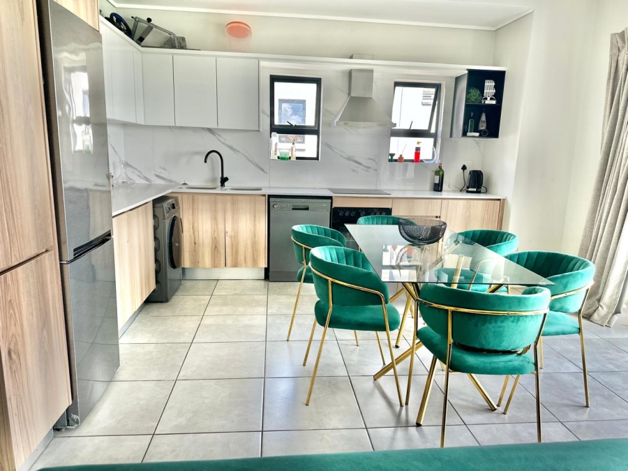2 Bedroom Property for Sale in Waterfall Gauteng