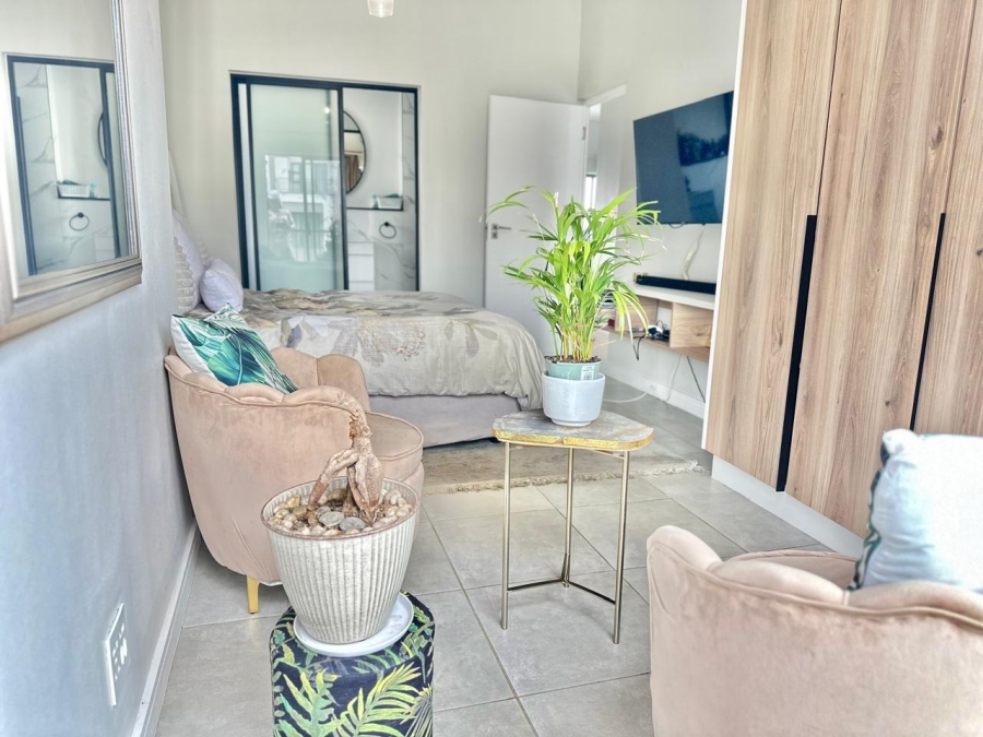 2 Bedroom Property for Sale in Waterfall Gauteng