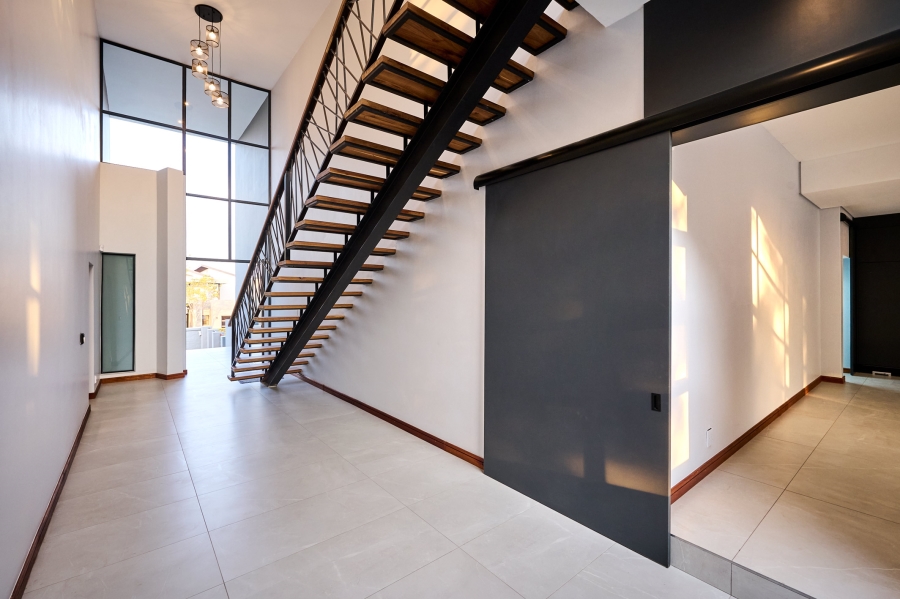 4 Bedroom Property for Sale in Waterfall Country Estate Gauteng
