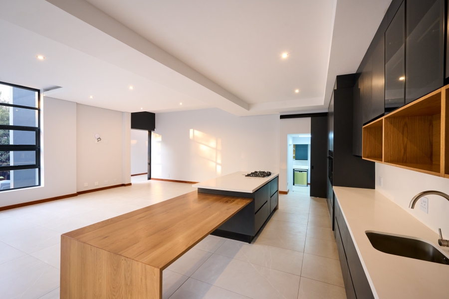 4 Bedroom Property for Sale in Waterfall Country Estate Gauteng