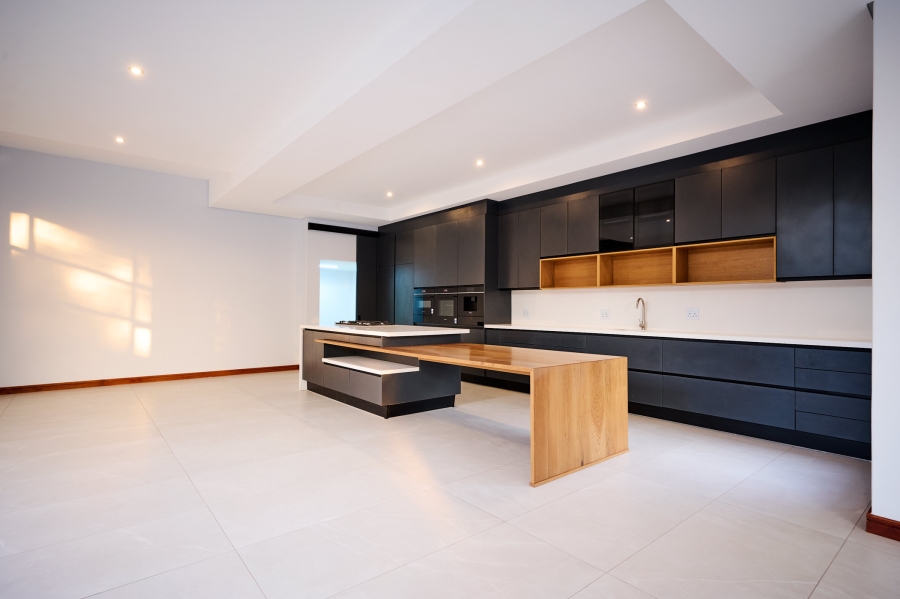 4 Bedroom Property for Sale in Waterfall Country Estate Gauteng