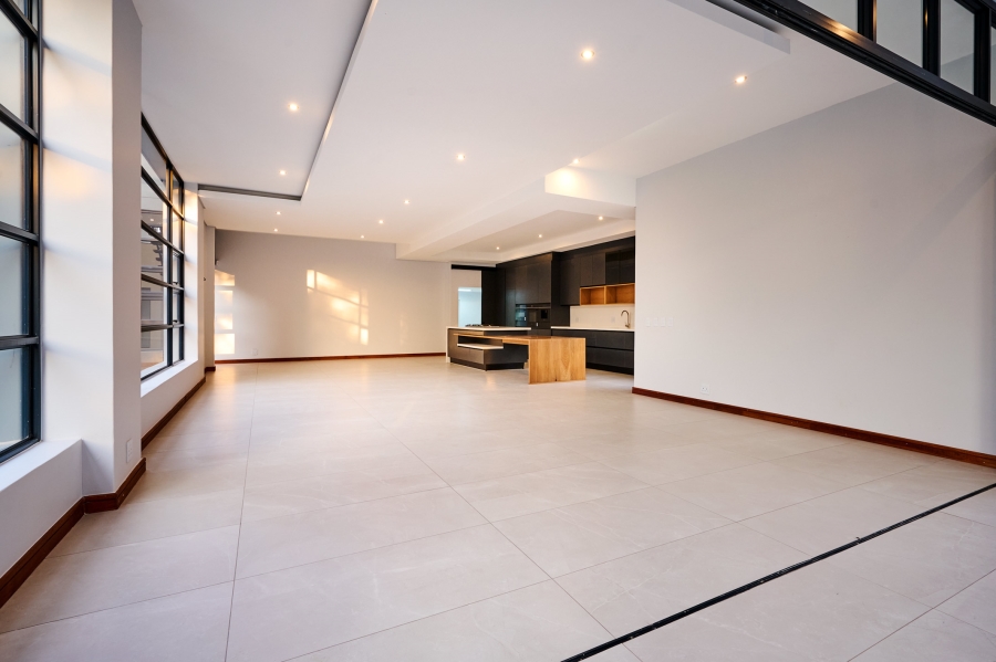 4 Bedroom Property for Sale in Waterfall Country Estate Gauteng