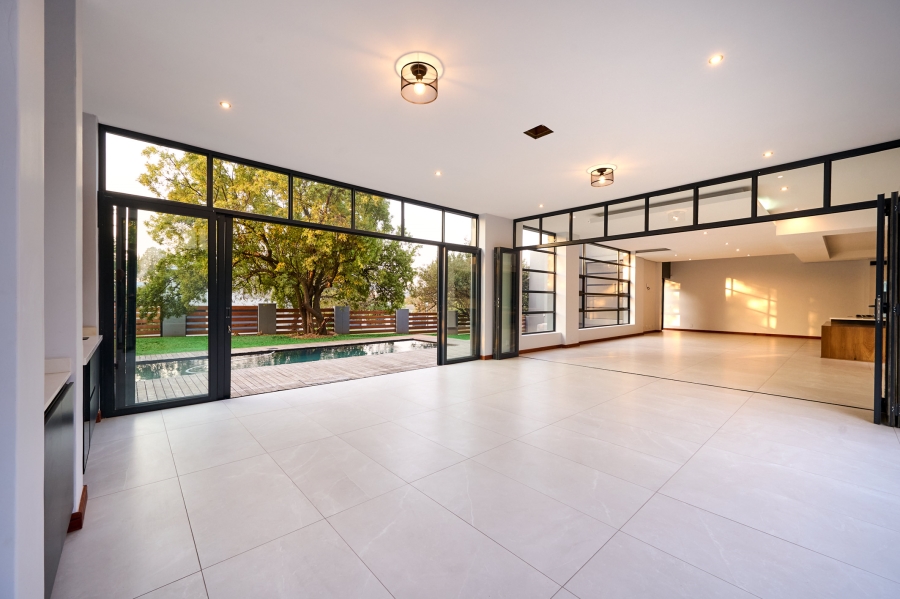 4 Bedroom Property for Sale in Waterfall Country Estate Gauteng