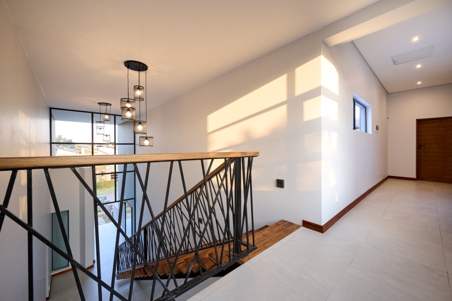 4 Bedroom Property for Sale in Waterfall Country Estate Gauteng