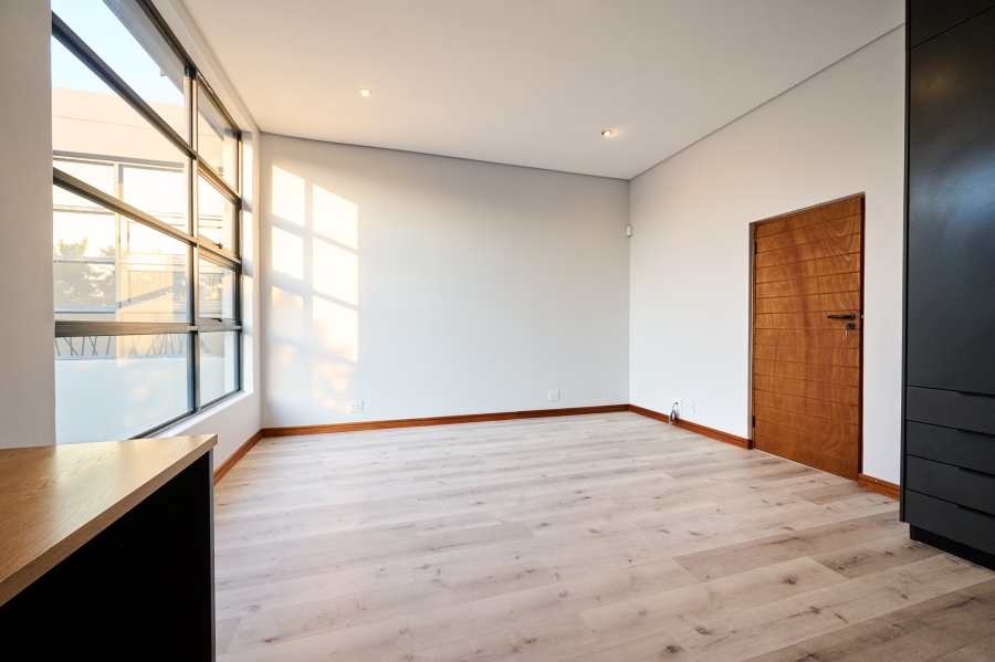 4 Bedroom Property for Sale in Waterfall Country Estate Gauteng