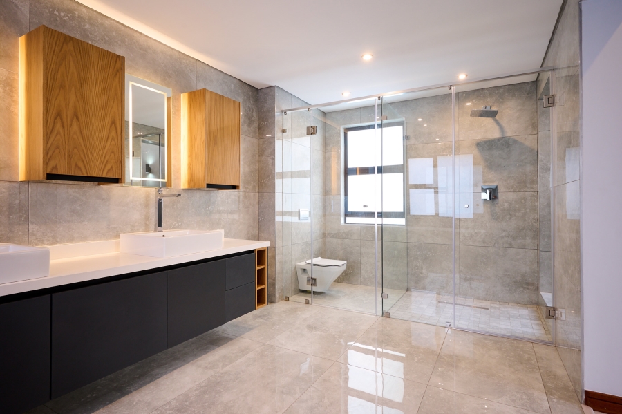 4 Bedroom Property for Sale in Waterfall Country Estate Gauteng